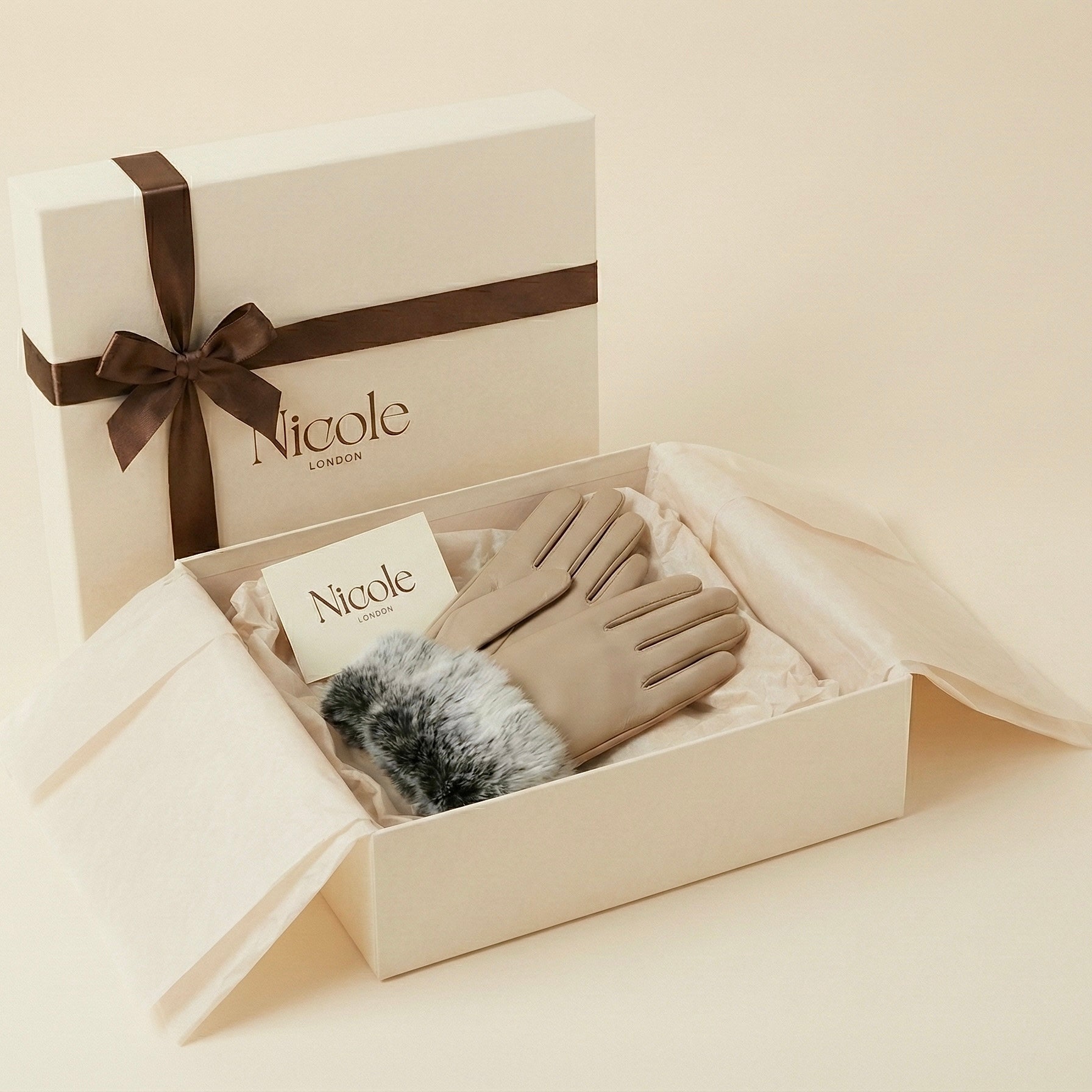 The Aurora Fur-Cuff Gloves